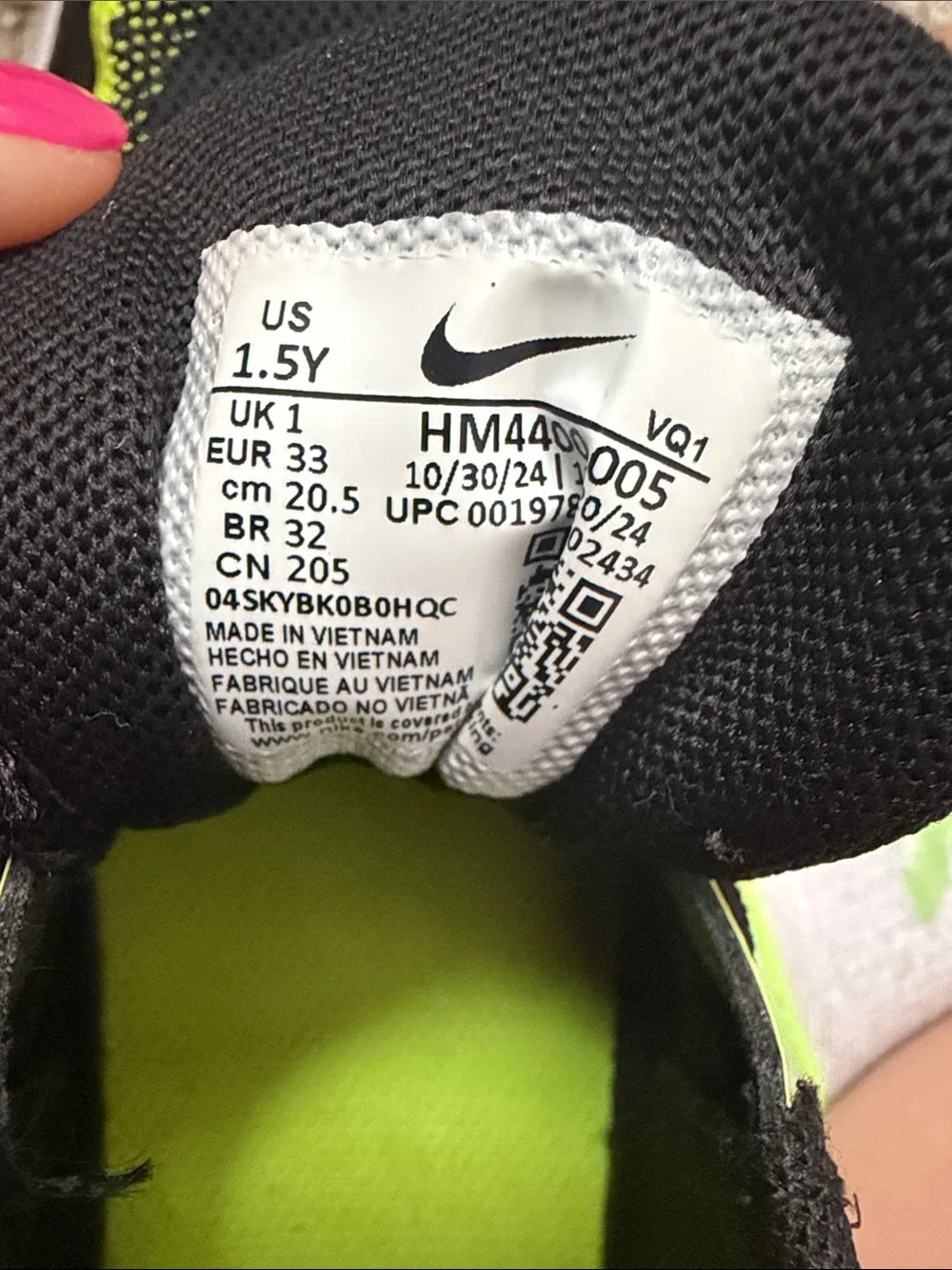 Nike Kids Black & Neon Yellow Velcro Athletic Sneakers